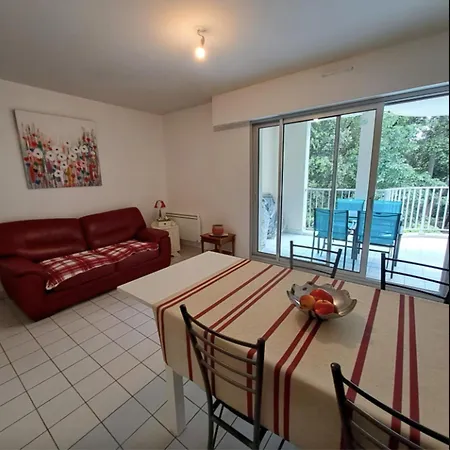 Superb Close To The Sea In *